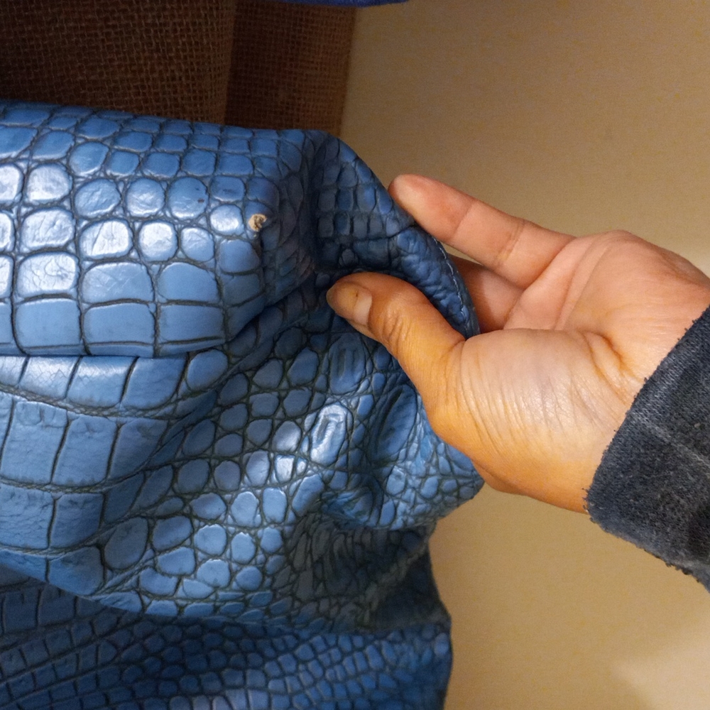 Large Blue Purse - Picture 6 of 8